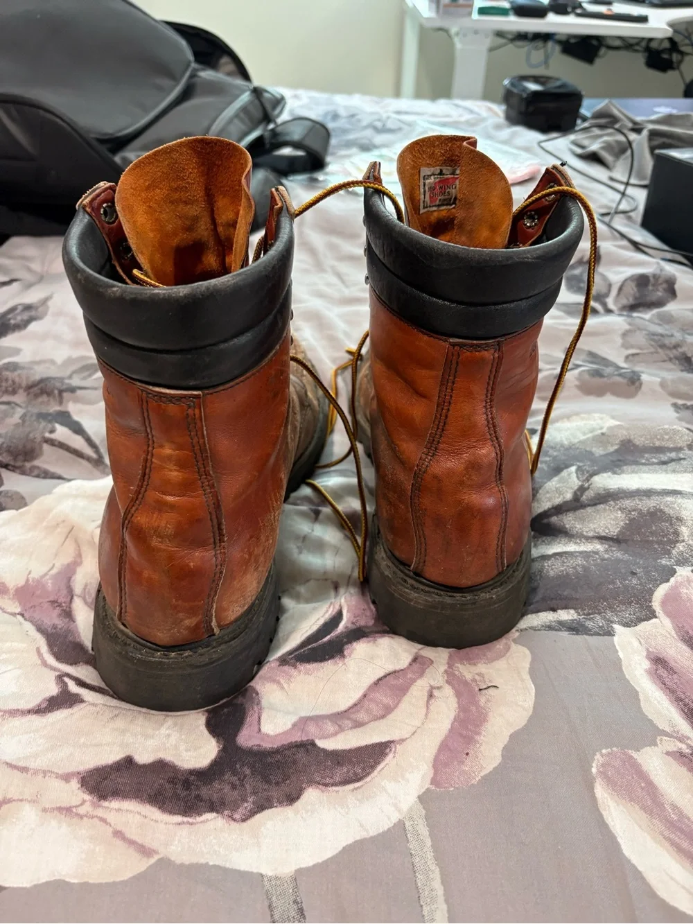 Red Wing Lightly Insulated Work Boots. 9 D Mens